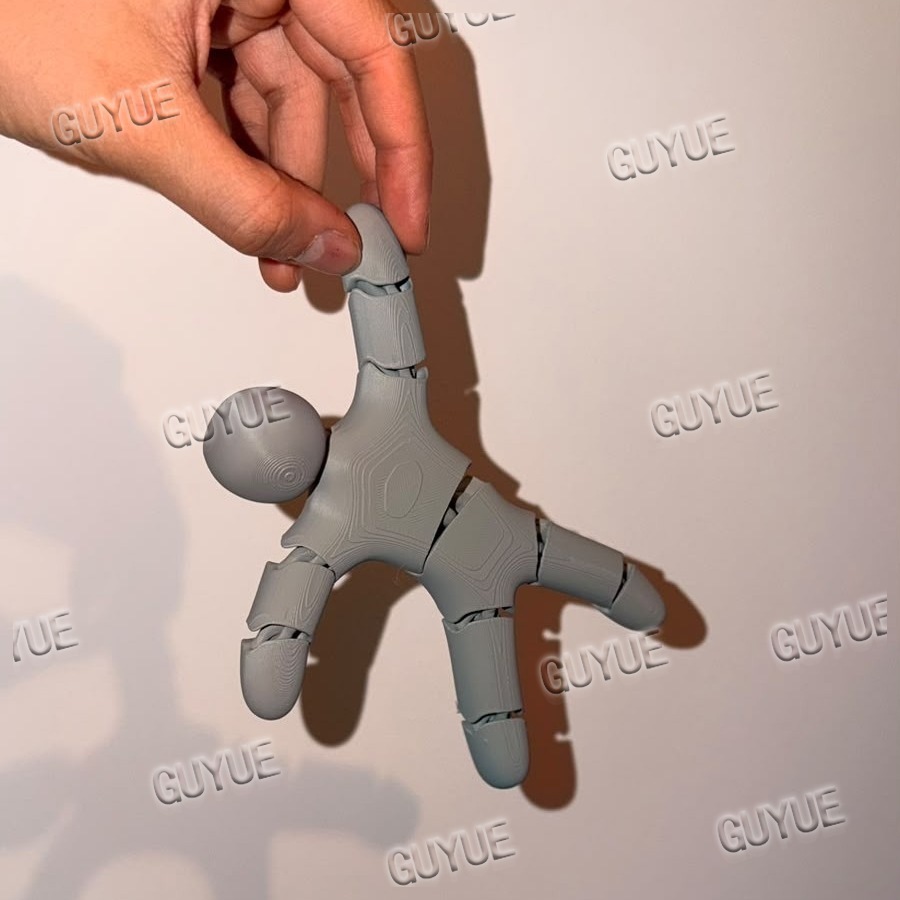 3D Printing Gundam - Plastic 3D-print voor interactieve verstoppertjespellen: Mecha